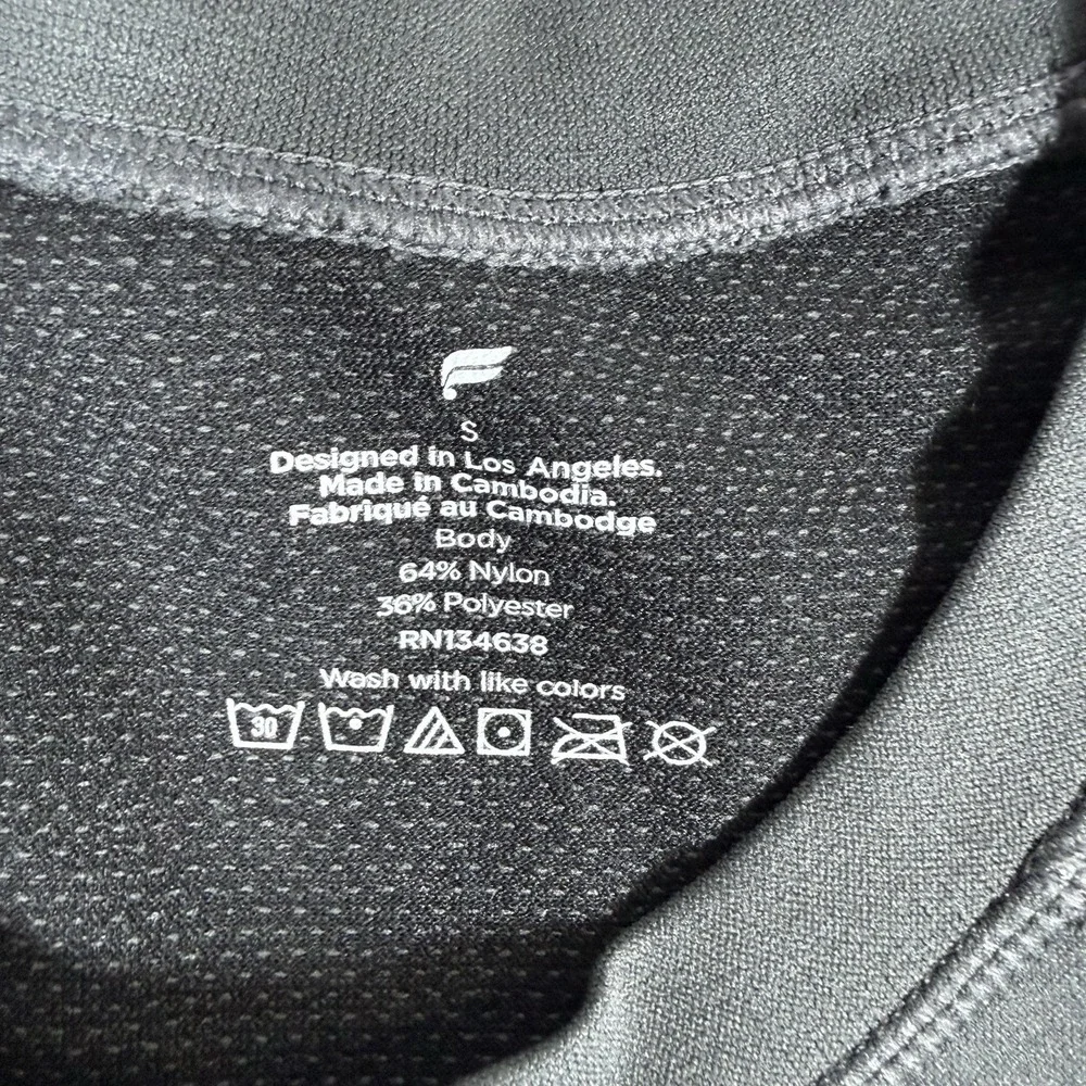 Fabletics T-Shirt Men's‎ Small Gray Training Day Performance Short Sleeve Crew - Picture 3 of 7